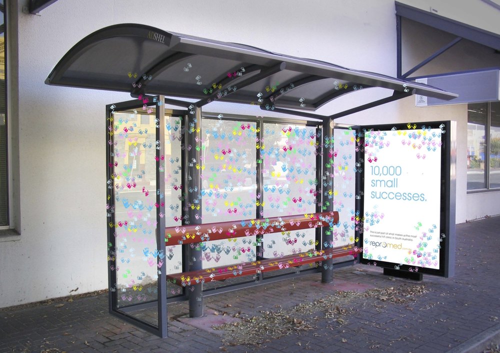 Bus shelter with outdoor advertising